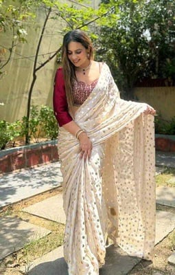 Polka Dot Foil Print Chiffon Saree with Bread Work Blouse Piece 