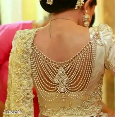 Trendy Women Brouch