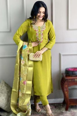New Trendy Rayon Slub Kurta Set