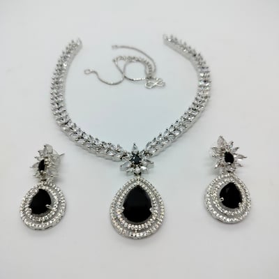 black finish necklace set, matching, earrings. 