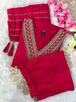 Rakshabandhan Special Kurti Pant Dupatta Set 